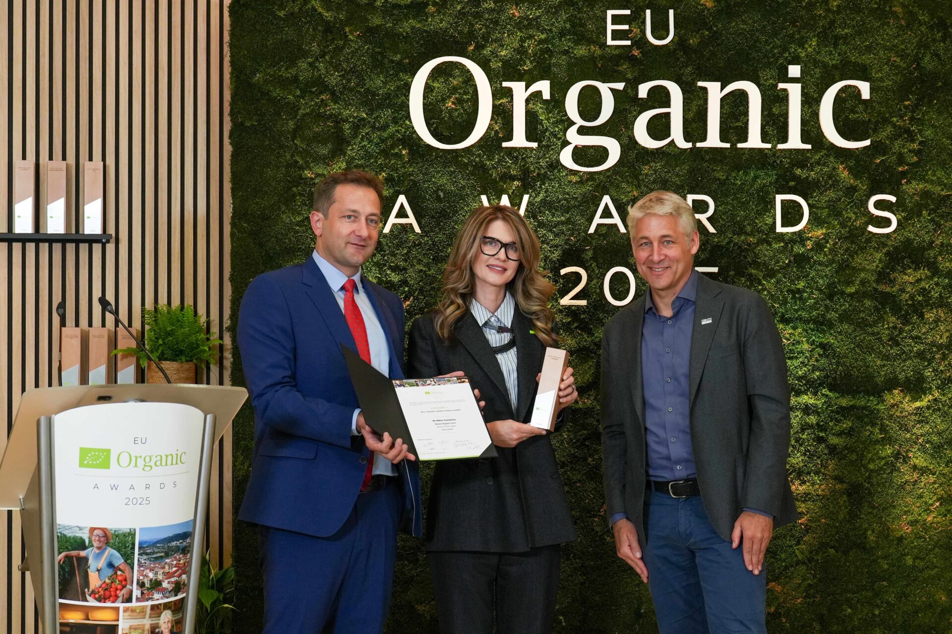 EOA2025_Best-organic-female-farmer_smaller